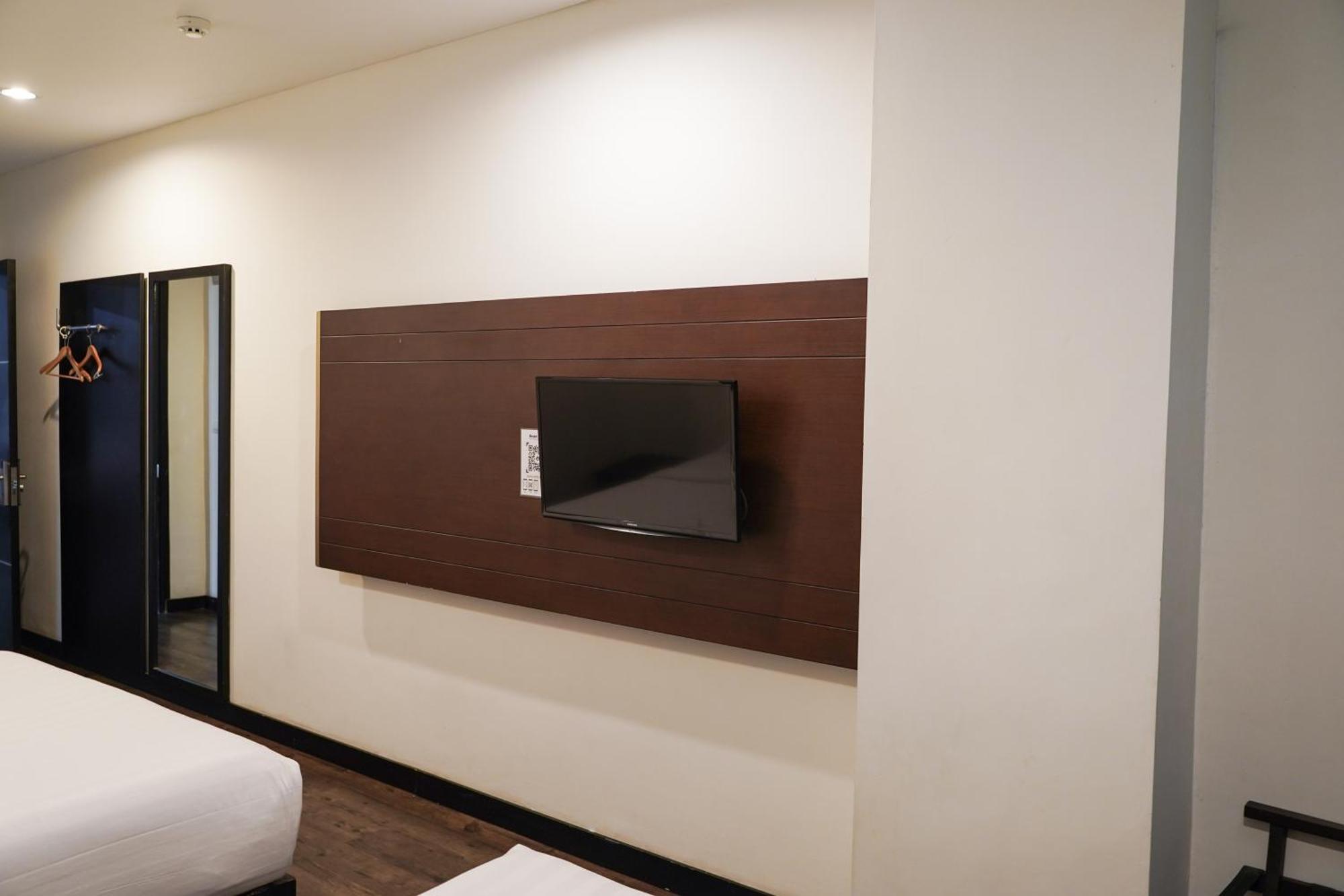Kalya Hotel Bandung Dago Exterior photo