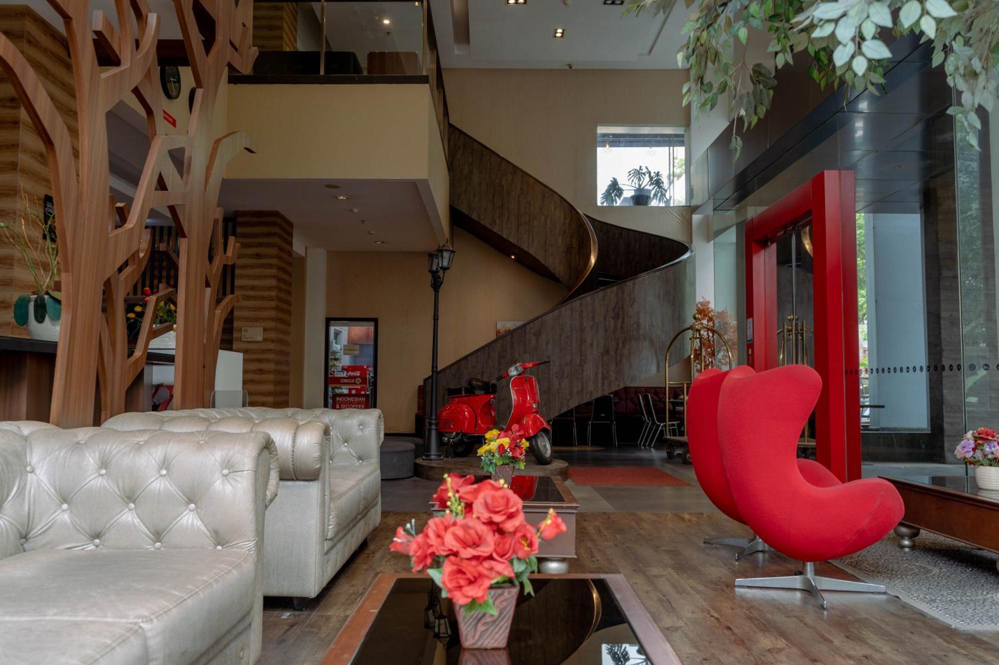 Kalya Hotel Bandung Dago Exterior photo